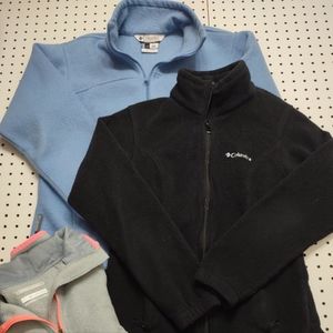 Bundle of Columbia Fleeces, Size Medium